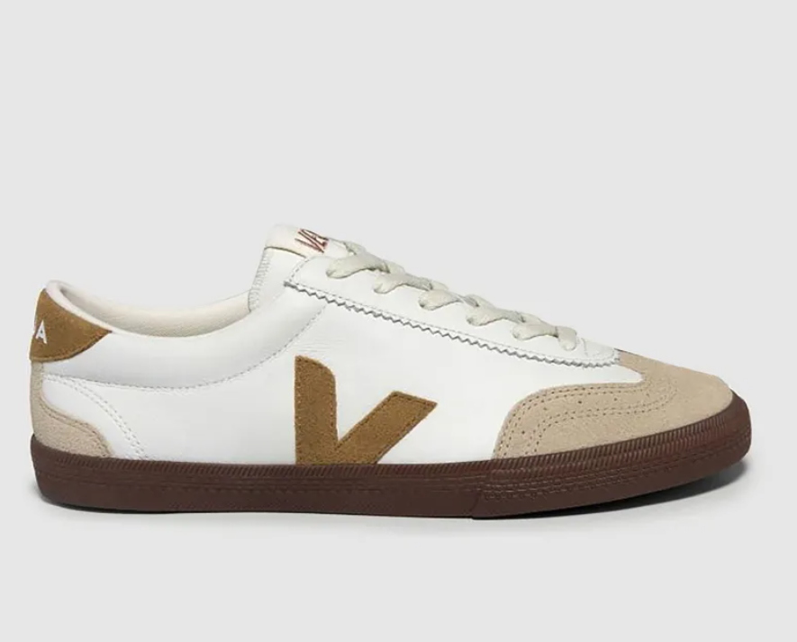 Zapatillas Veja blancas voley cuero
